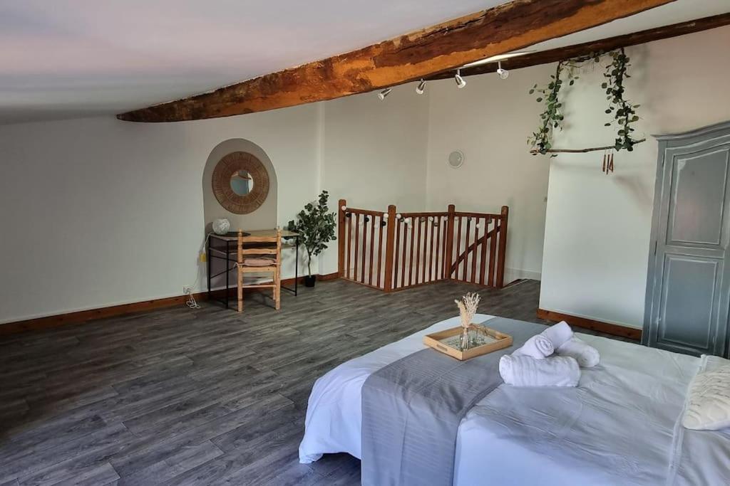 Le Duplex Du Centre - Ideal Pour Un Sejour Detente ! Saint-Savinien 外观 照片