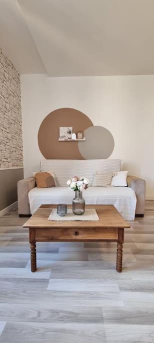Le Duplex Du Centre - Ideal Pour Un Sejour Detente ! Saint-Savinien 外观 照片